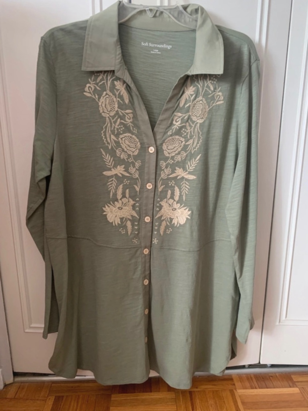 Women blouse